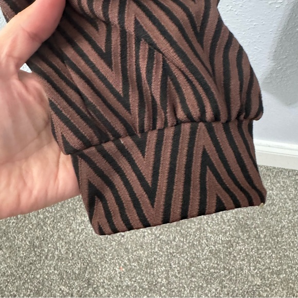 Noli Vienna black brown chevron jogger size medium - Picture 7 of 8